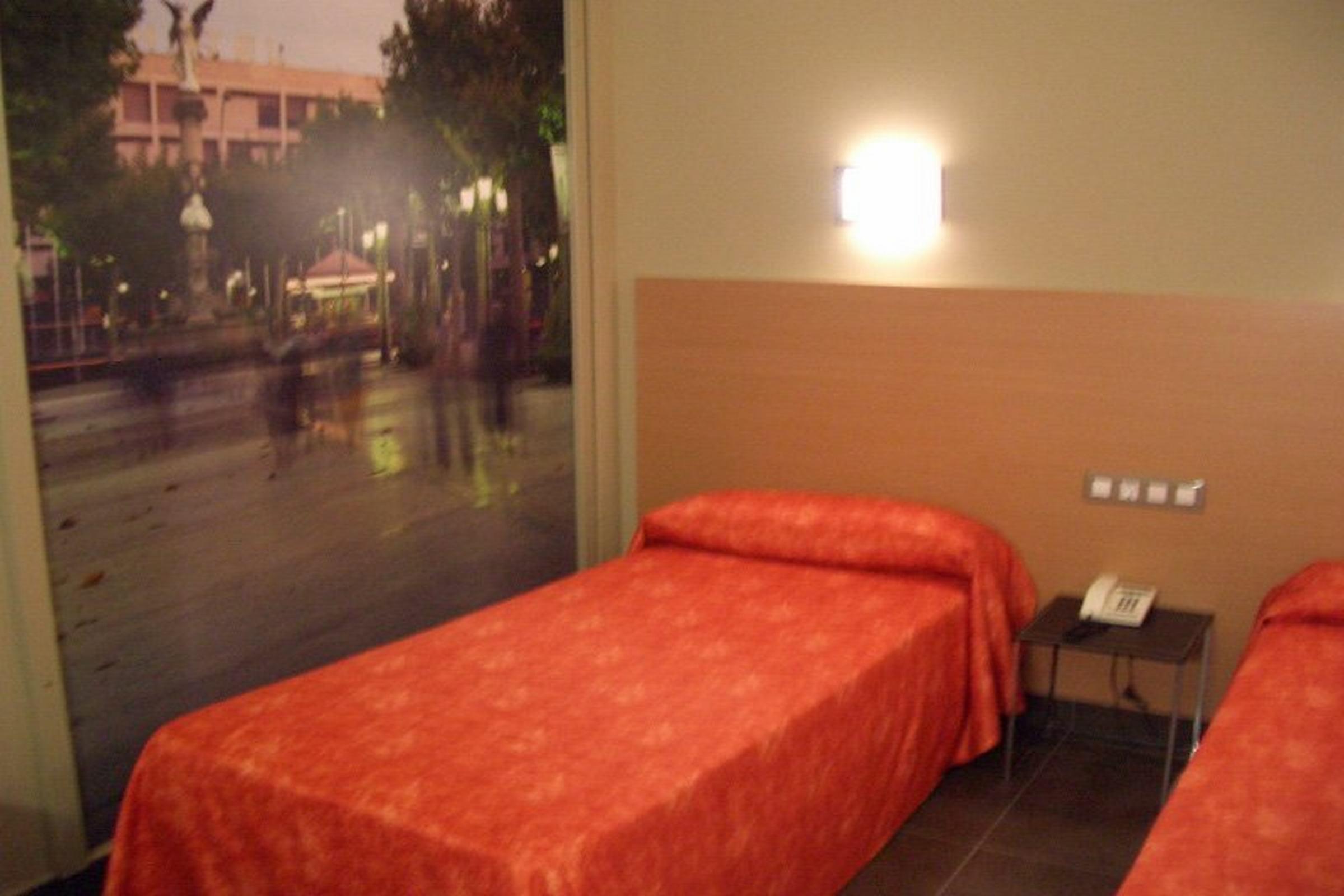 Hotel Pere III El Gran Vilafranca del Penedes Bagian luar foto