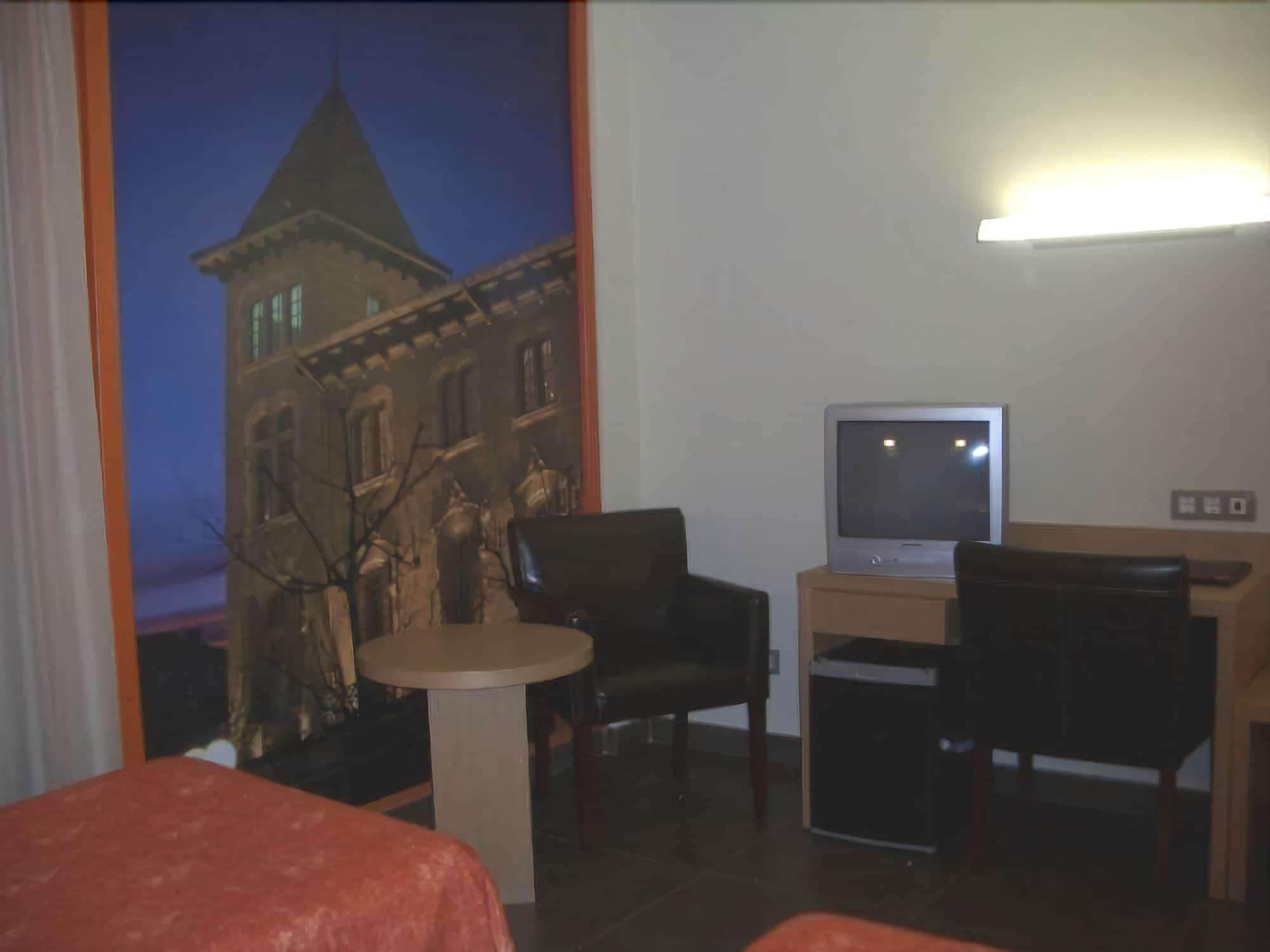 Hotel Pere III El Gran Vilafranca del Penedes Bagian luar foto
