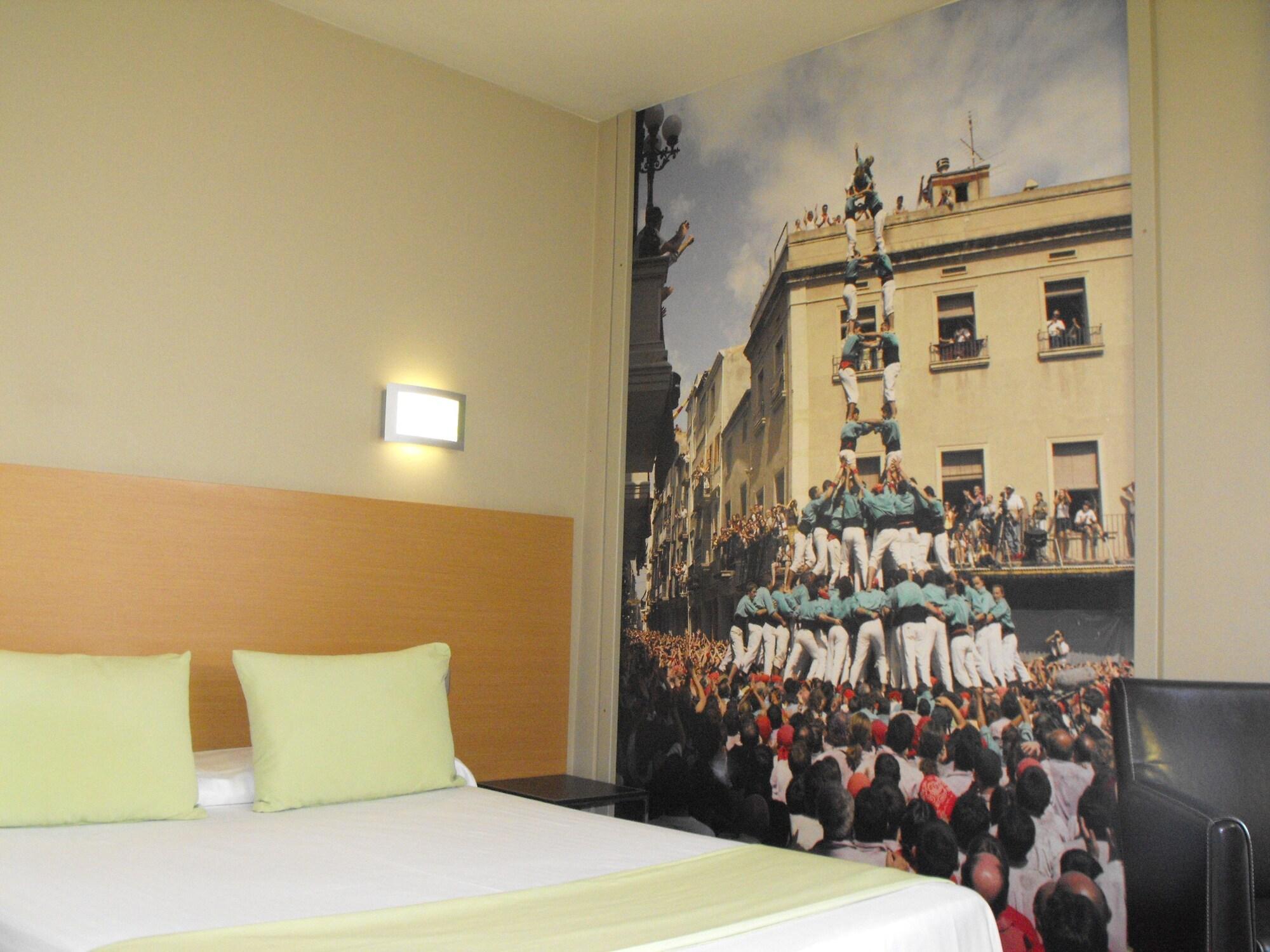 Hotel Pere III El Gran Vilafranca del Penedes Bagian luar foto