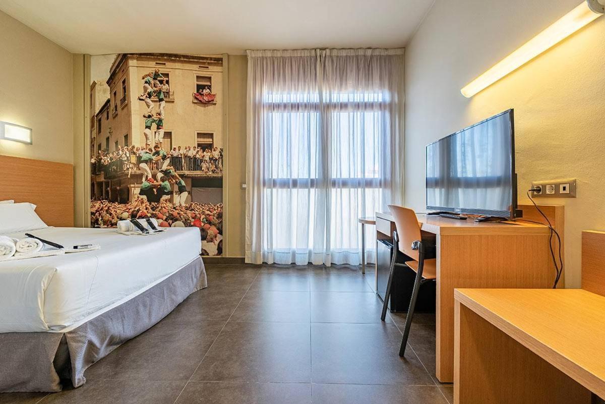 Hotel Pere III El Gran Vilafranca del Penedes Bagian luar foto