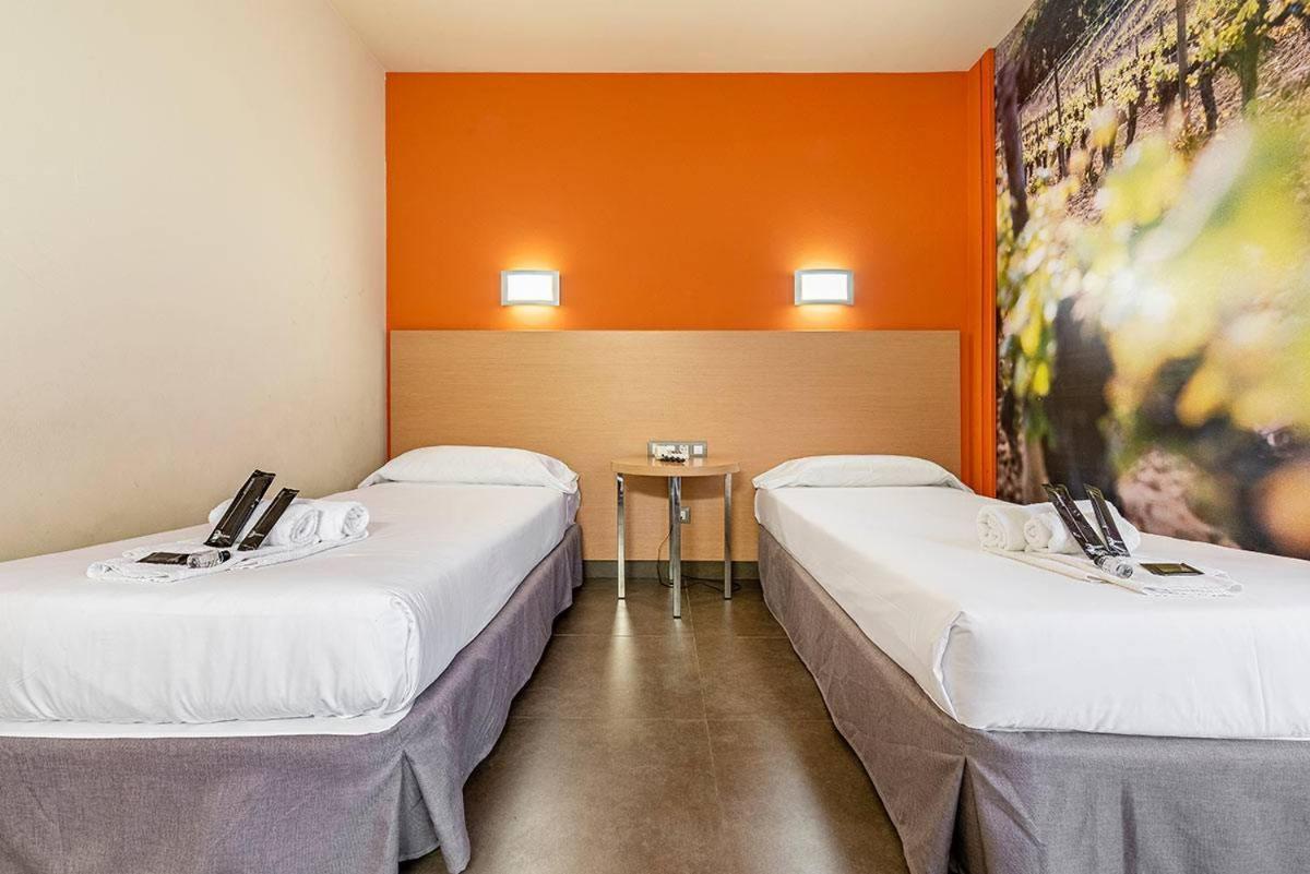 Hotel Pere III El Gran Vilafranca del Penedes Bagian luar foto